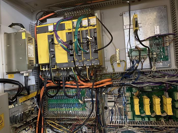 Used HARDINGE BRIDGEPORT XR760 VERTICAL MACHINING CENTER W/4TH AXIS TSUDA COMA ROTARY TABLE