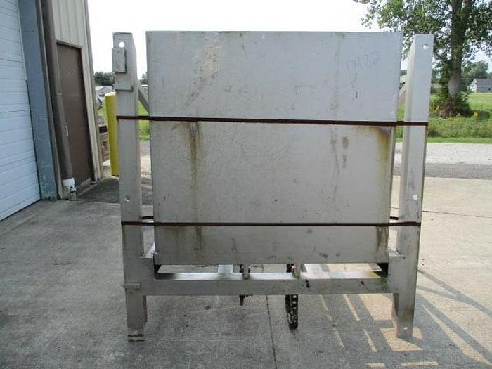 Used Friesen's Inc. Pallet Lift; 8' Lift