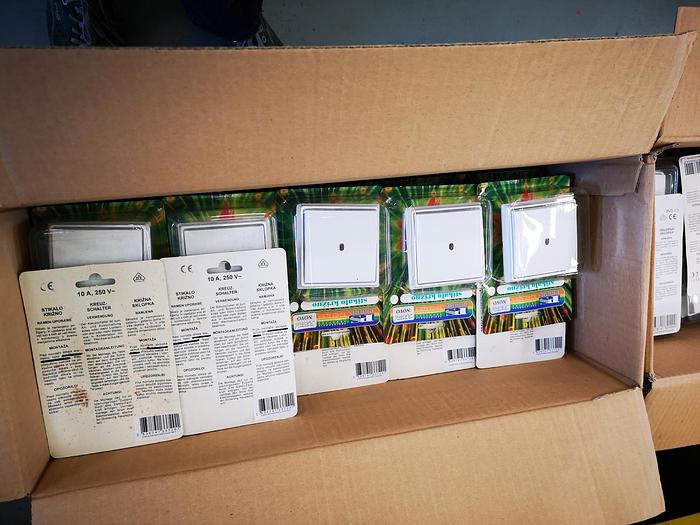 Used Electric Switch PLASTIC PRODUCTION PLANT EQUIPMENT INCLUDE WITH KNOW HOW / Plugs/ Sockets Product