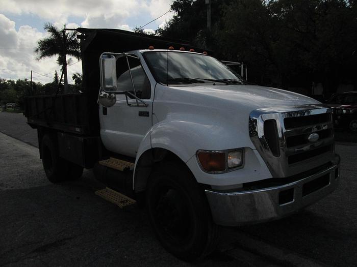Used 2007 Ford F750 Conventional Dump Truck