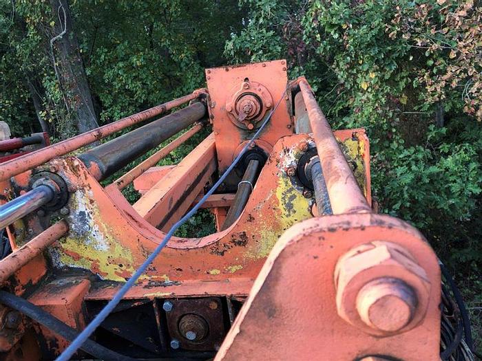 Used 1970 Mobile B56 Drill Rig