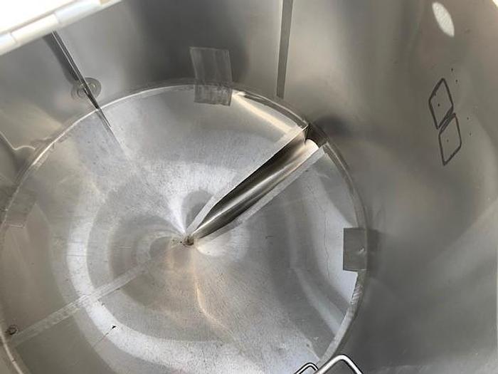 Used Highland Equipment 1,400 Gallon Stainless Steel Vertical Mixing Tank