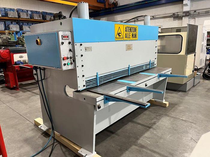 Usato CESOIA MARCA BL 2.000 mm x 6 mm