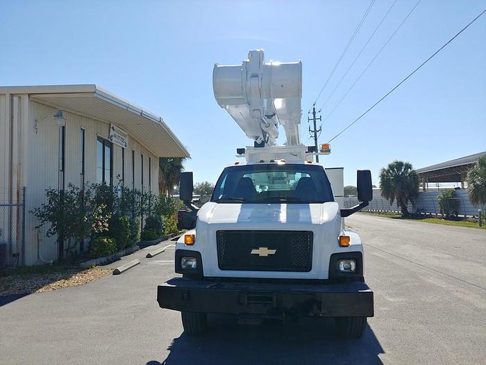 Used Altec AM855 60ft Over-center Bucket Boom on 2009 Chevrolet C8500 Utility Truck - 09489