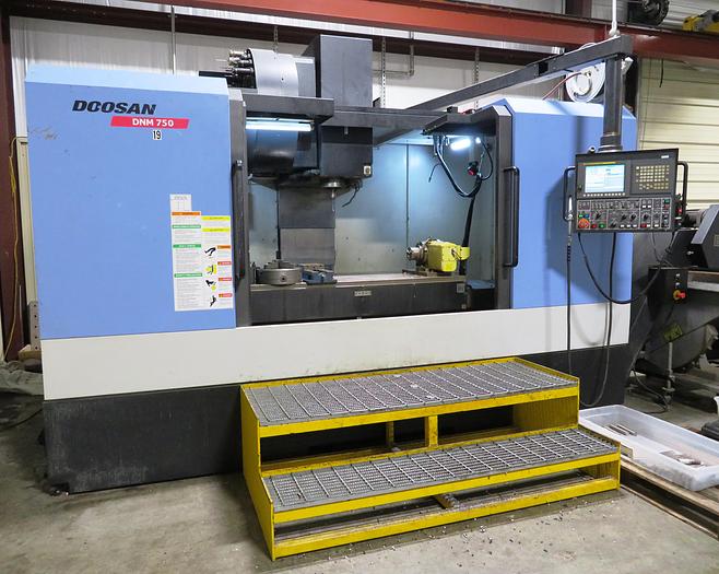 Used 2013 Doosan DNM 750 CNC Vertical Machining Center
