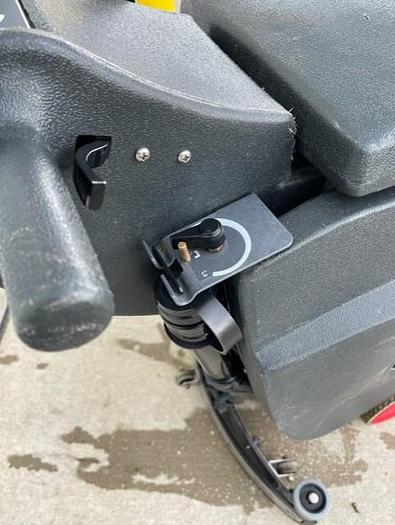 Refurbished VIPER FANG 20 FLOOR SCRUBBER (REFURBISHED) 