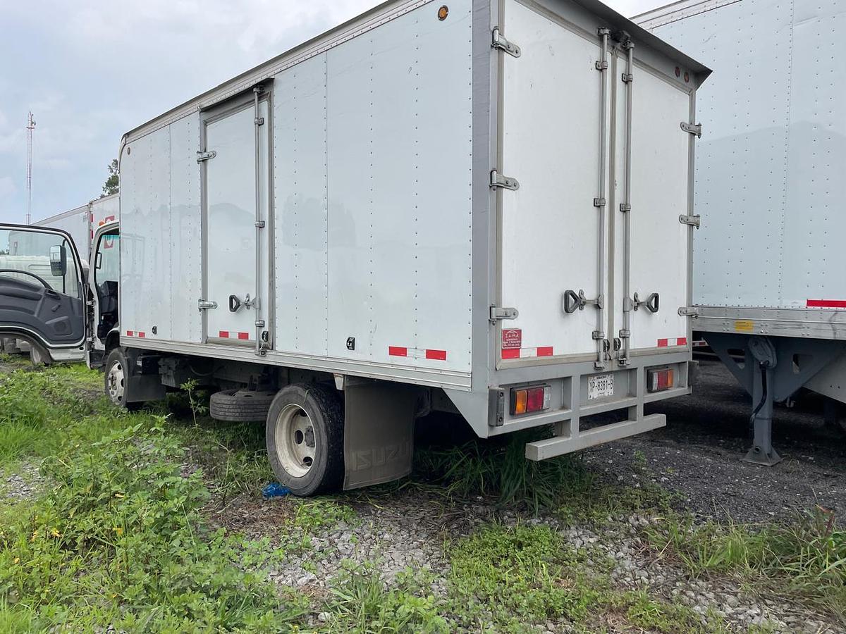 Usado CAMION CON CAJA SECA ELF 500 K