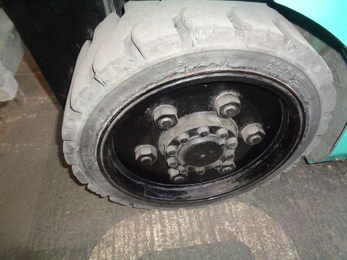 Usado 2012 MITSUBISHI LOTE 8 MONTACARGAS ELECTRICOS