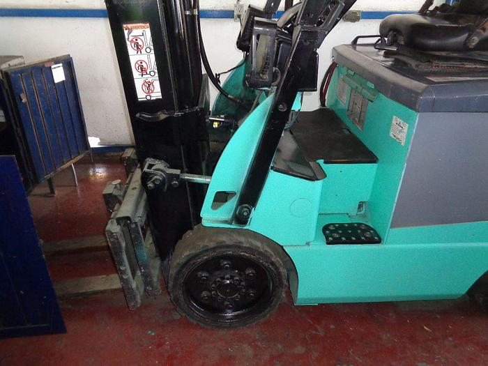 Usado 2012 MITSUBISHI LOTE 8 MONTACARGAS ELECTRICOS