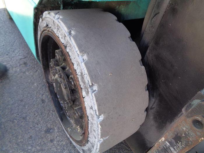 Usado 2012 MITSUBISHI LOTE 8 MONTACARGAS ELECTRICOS