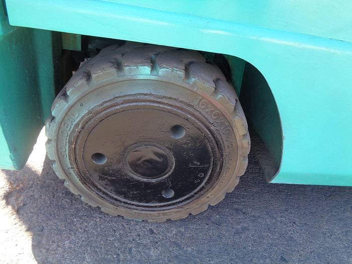 Usado 2012 MITSUBISHI LOTE 8 MONTACARGAS ELECTRICOS