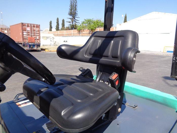 Usado 2012 MITSUBISHI LOTE 8 MONTACARGAS ELECTRICOS