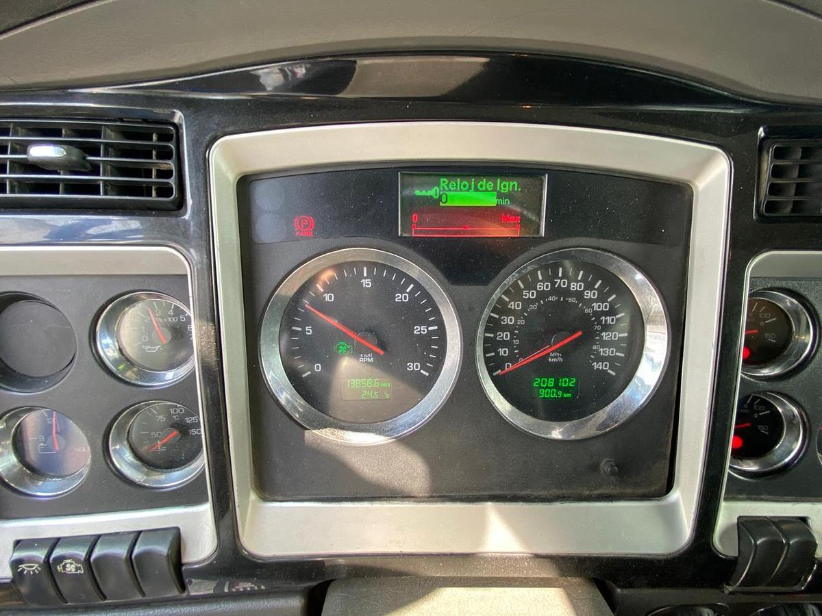 Usado Tractocamion Kenworth T800 18 Velocidades