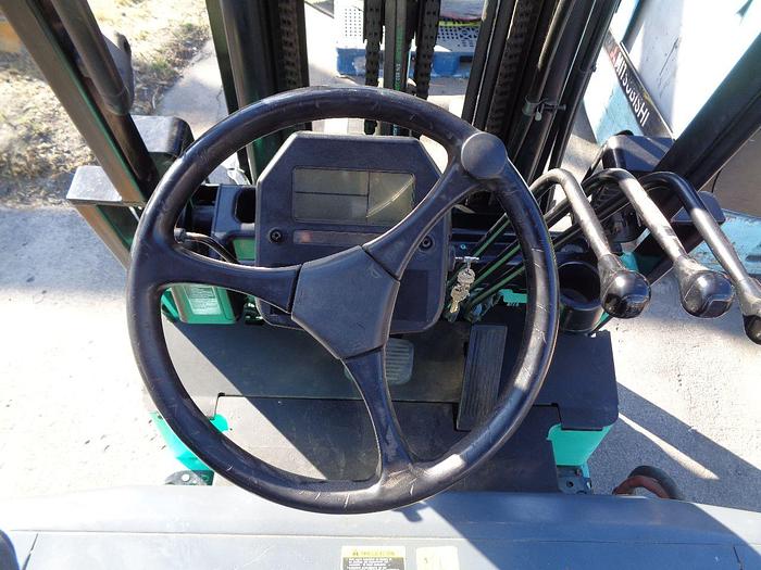 Usado 2012 MITSUBISHI LOTE 8 MONTACARGAS ELECTRICOS