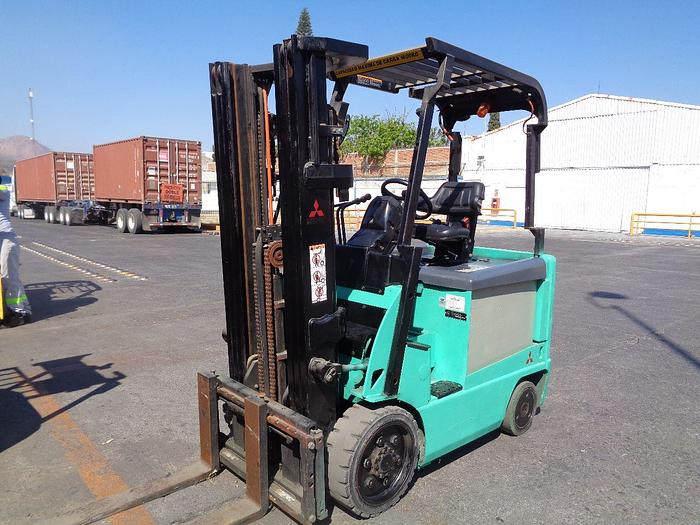 Usado 2012 MITSUBISHI LOTE 8 MONTACARGAS ELECTRICOS