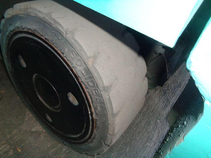 Usado 2012 MITSUBISHI LOTE 8 MONTACARGAS ELECTRICOS