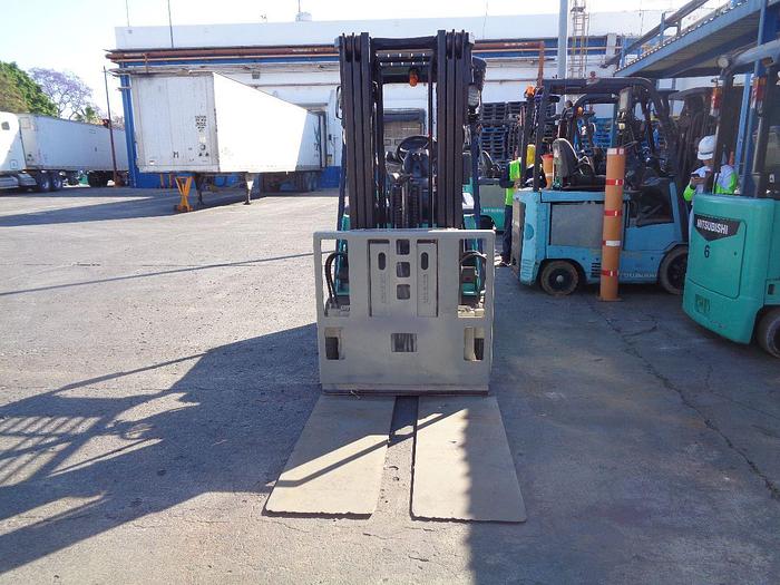 Usado 2012 MITSUBISHI LOTE 8 MONTACARGAS ELECTRICOS