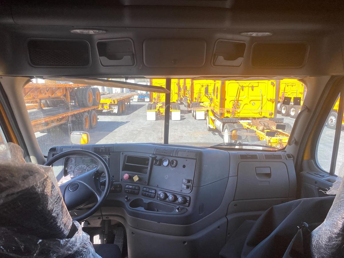 Usado Tractocamiones CASCADIA 125