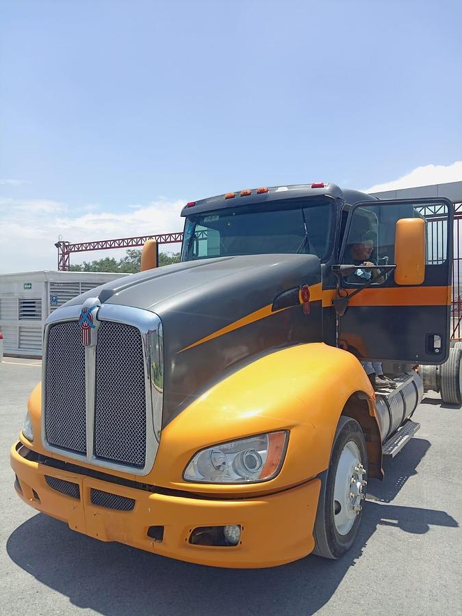 Usado Tractocamion Kenworth T660
