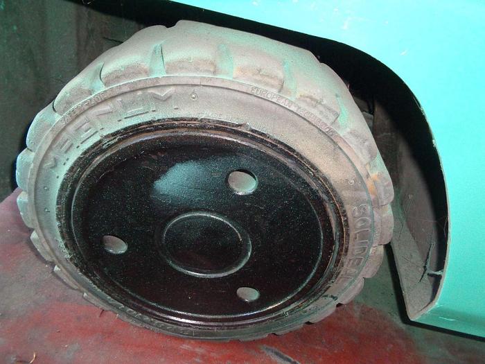 Usado 2012 MITSUBISHI LOTE 8 MONTACARGAS ELECTRICOS