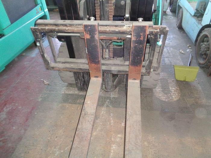 Usado 2012 MITSUBISHI LOTE 8 MONTACARGAS ELECTRICOS