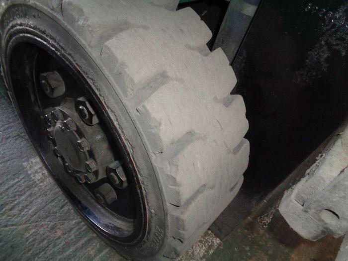 Usado 2012 MITSUBISHI LOTE 8 MONTACARGAS ELECTRICOS