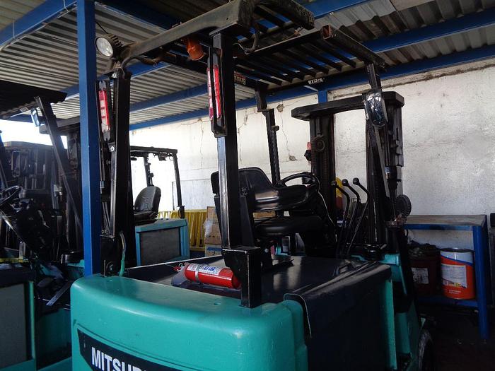 Usado 2012 MITSUBISHI LOTE 8 MONTACARGAS ELECTRICOS