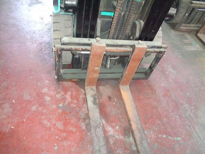 Usado 2012 MITSUBISHI LOTE 8 MONTACARGAS ELECTRICOS