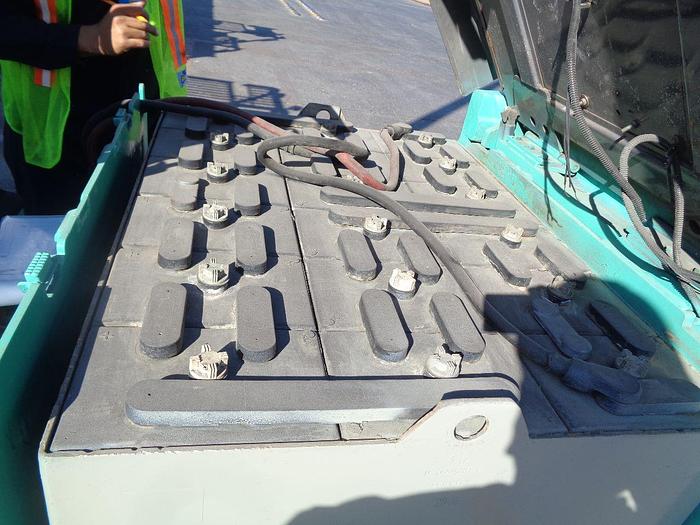 Usado 2012 MITSUBISHI LOTE 8 MONTACARGAS ELECTRICOS