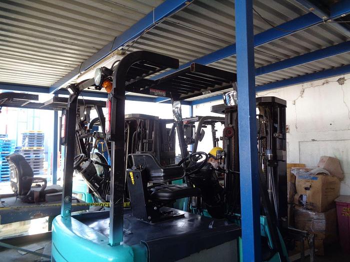 Usado 2012 MITSUBISHI LOTE 8 MONTACARGAS ELECTRICOS