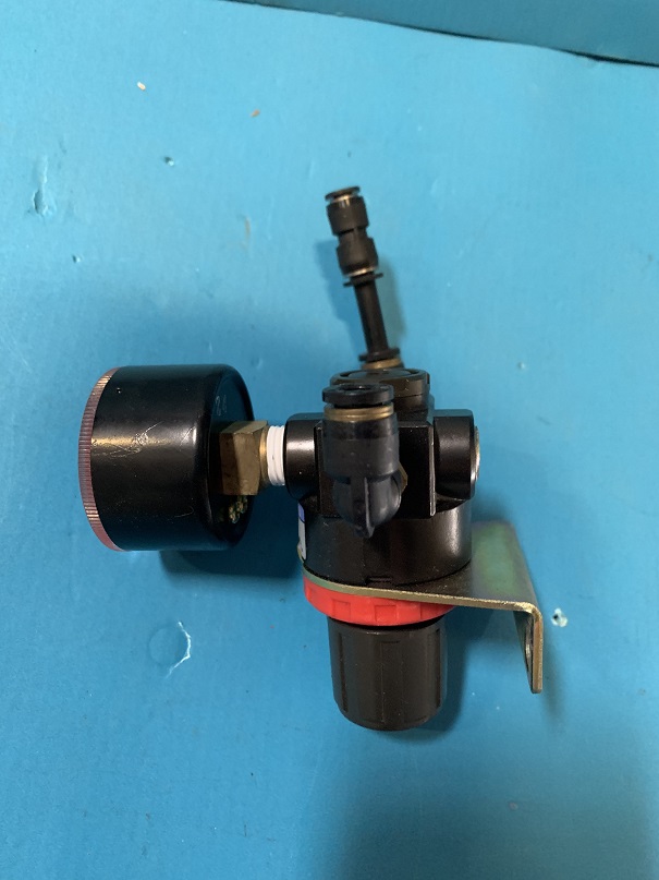 Used koganei regulator valve r152-01