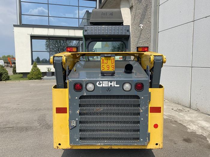 Usato 2011 GEHL V270