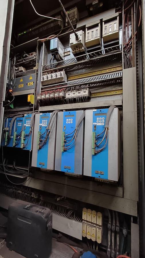 Usato PROGRESS Macchina Raddrizza Taglia Barre e Piegatura delle estremità in automatico