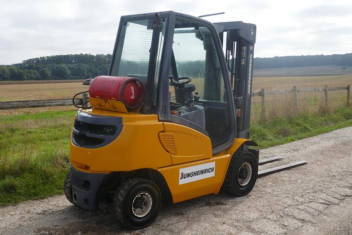 Used JUNGHEINRICH 2.5T FORKLIFT