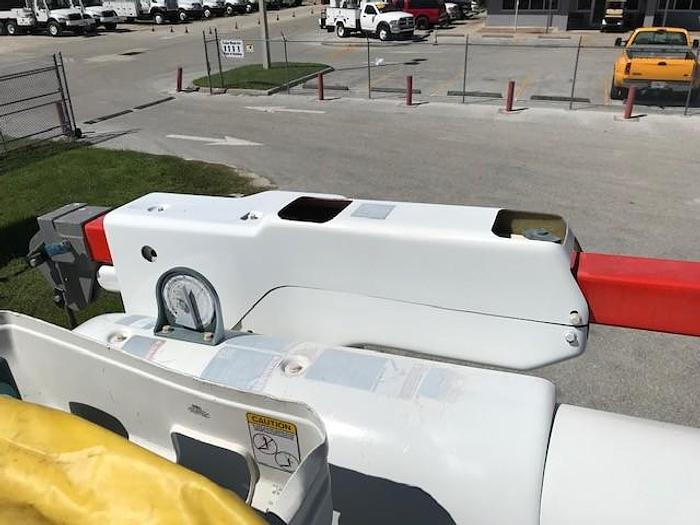 Used 2013 International 7300 4x4 Altec AM55-MH 60ft Over-Center Bucket Truck - C53093