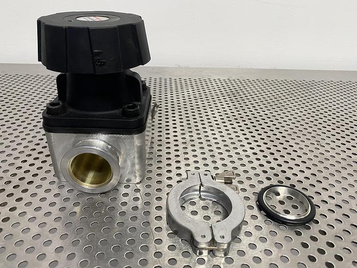 Used Edwards SP40K N 9Bar Speedivalve Diaphragm Valve w/ Gaskets and Clamps