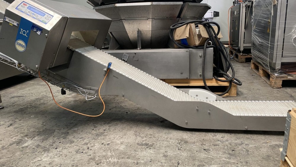 Used Loma metaldetector on incline belt