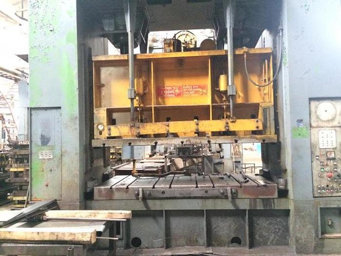 Used 1976 RAVNE DE 500 Sheet stamping press