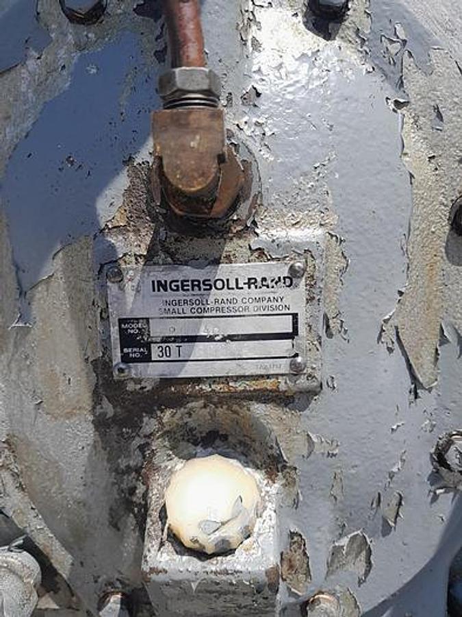 Used INGERSOLL-RAND AIR COMPRESSOR Md.TPTA 40
