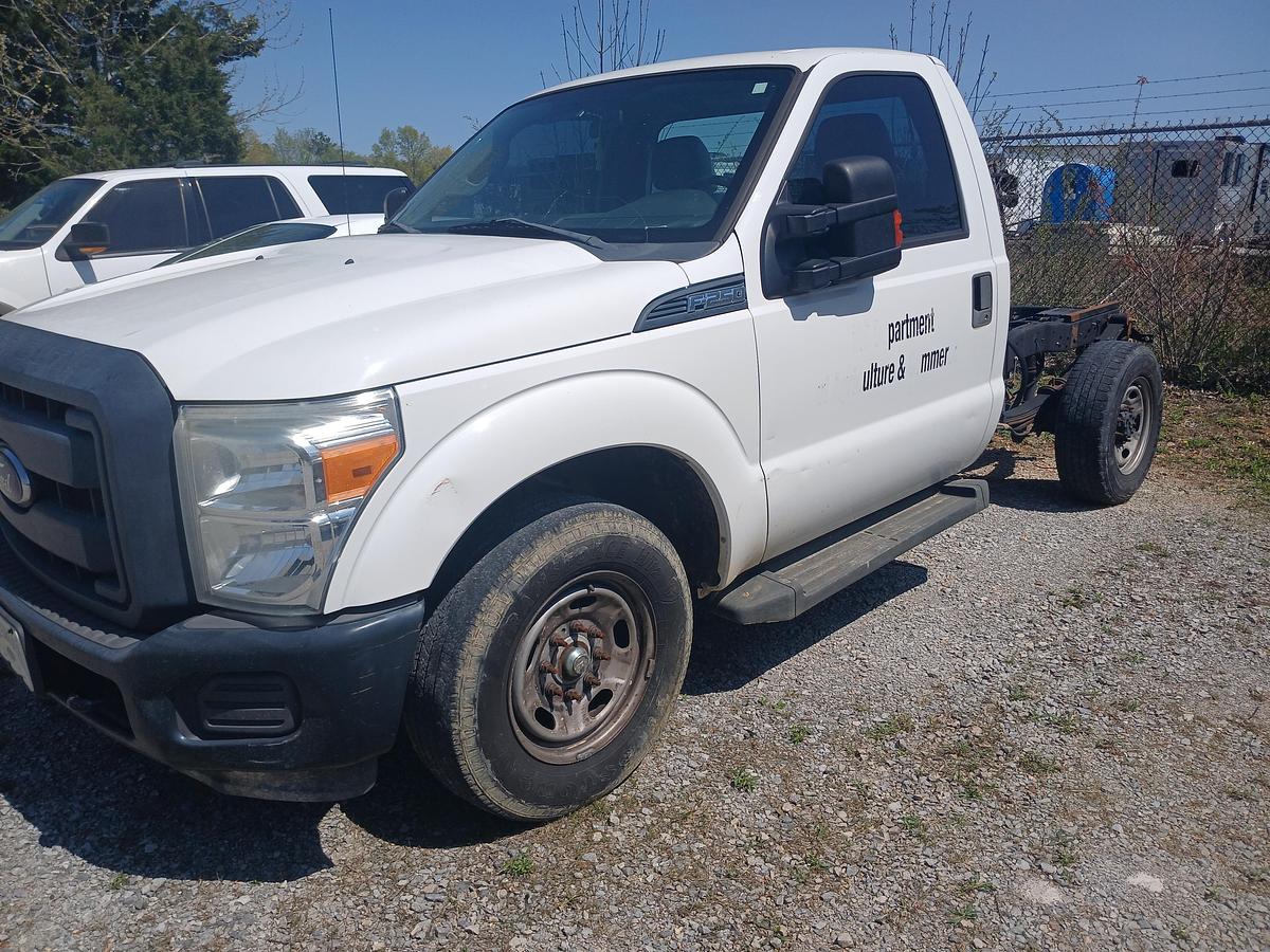 Used Ford F-250 SD XL 2WD No Bed