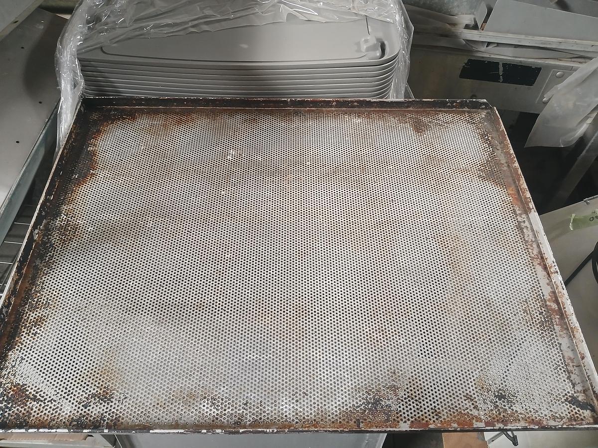 Used Perforated sheet tray