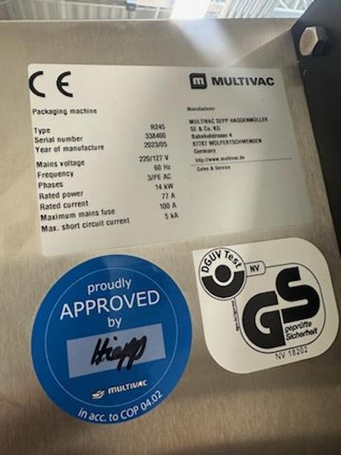 Like-new 2023 Witt MultiVac Line