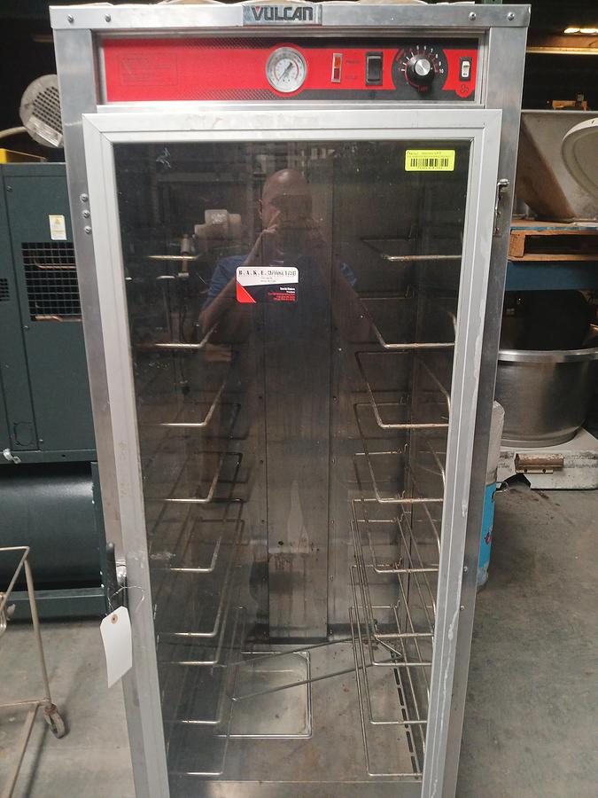 Used Vulcan VP18‑1M3ZN Full‑Size Heated Holding / Proofing Cabinet