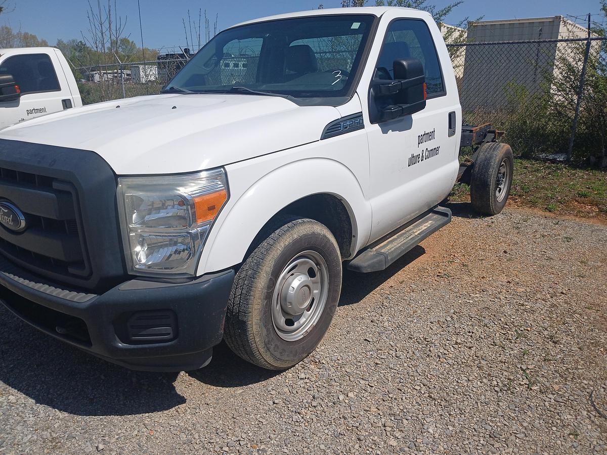 Used Ford F-250 SD XL 2WD No Bed