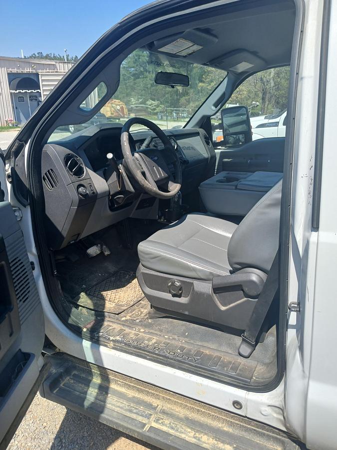 Used Ford F-250 SD XL 2WD No Bed