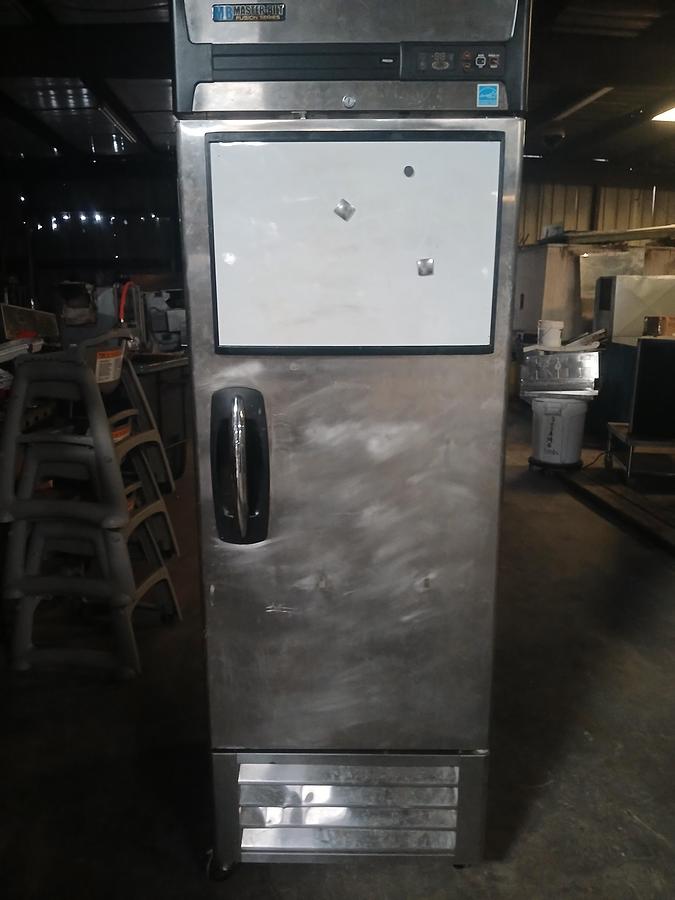 Used Master-bilt Fusion Series F23-S Refrigerator