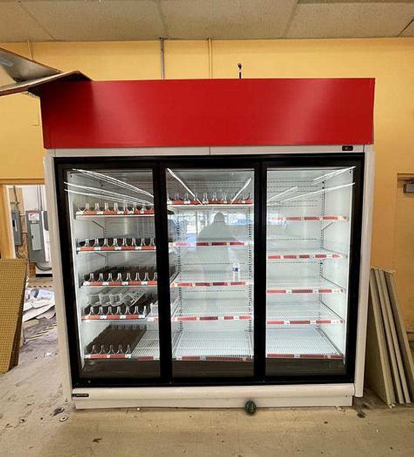 Used 2022 MASTERBUILT ENDLESS REFRIGERATION