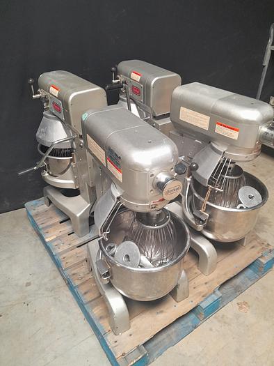 Used BERKAL 20QT MIXER
