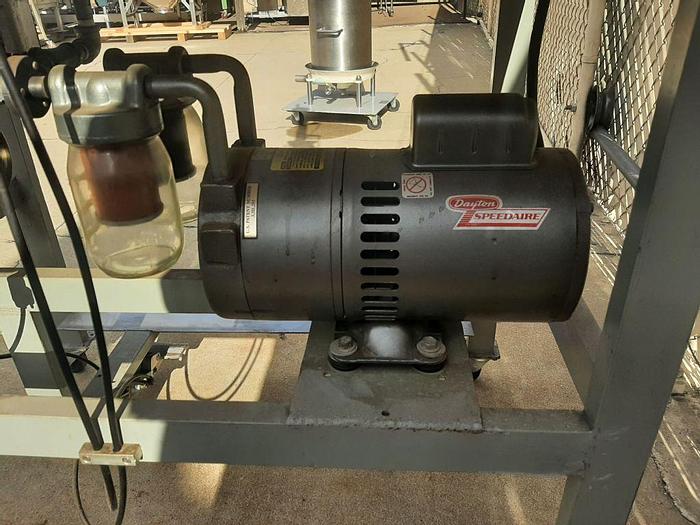 Used Filler, Vacuum, 3-Head, S/st, Inline, 3 Ounces #S744552