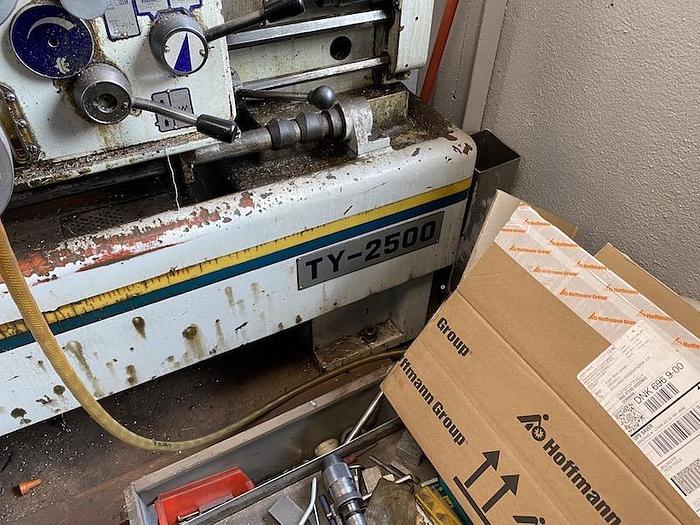 Brugt BRUGT DREJEBÆNK, FABRIKAT MICROWEILY, MODEL TU 2500